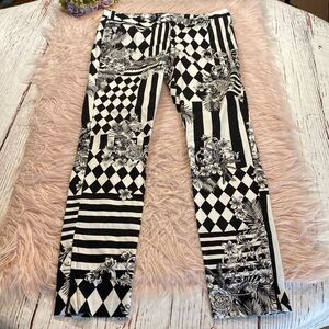 Bardot Black and White Geometric Floral Pants